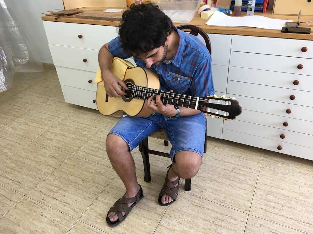 Construcción guitarra presencial